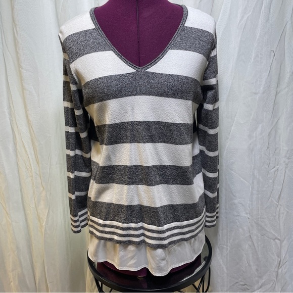 Calvin Klein vneck layer style  pull over striped sweater shirt large like new - Picture 1 of 13